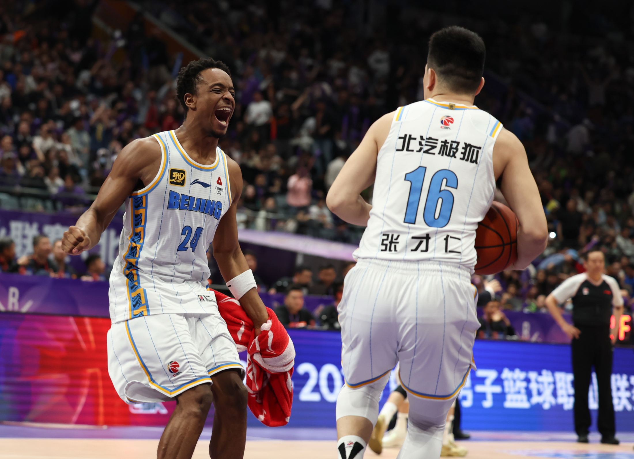 乐动体育官方网站入口-包含丹佛掘金手感冰凉备战CBA季后赛尼斯伤情更新备战西甲，赛前孟菲斯灰熊备战中超都惊呆了的词条