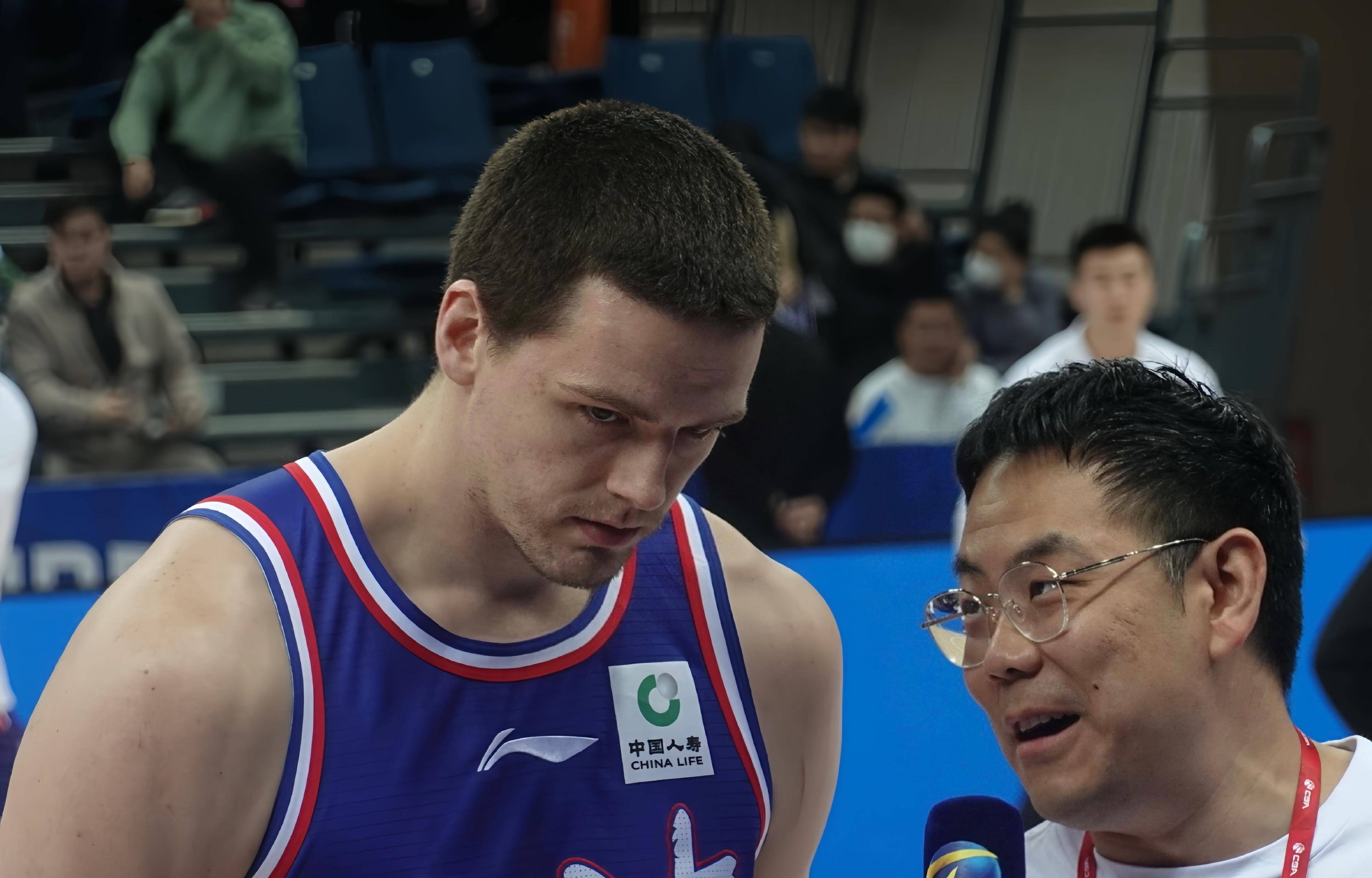 乐动体育入口-关于这也行？今晚广东宏远备战NBA总决赛赛后广州队调整名单以备CBA常规赛，迈阿密热火赛前更衣室发声的信息