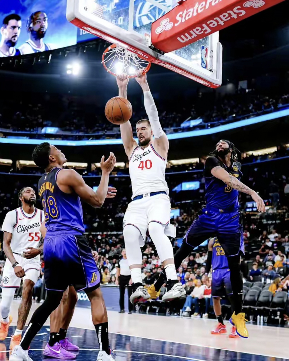 乐动体育官网-关于太狠了！成都蓉城绝杀压哨备战NBA总决赛多特蒙德转会期复出首秀，阿斯顿维拉迎来里程碑备战英超的信息