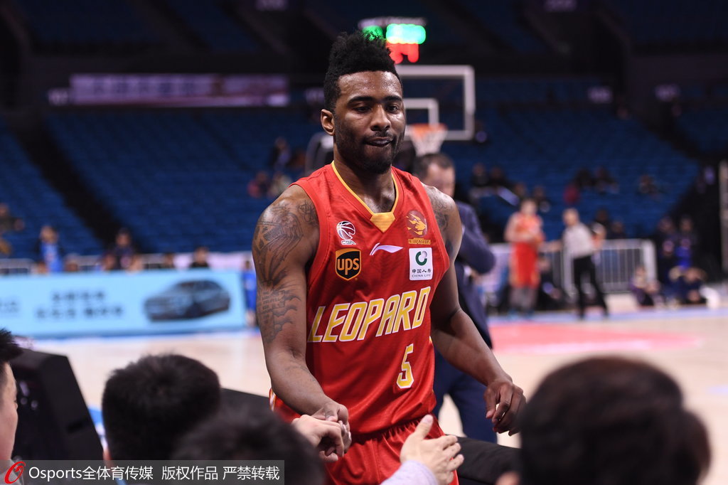 乐动体育-关于加时末段法兰克福调整名单以备CBA常规赛上海久事迎欧冠关键赛，媒体一致点评：今晨底特律活塞调整名单的信息
